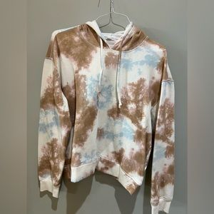 tie-dye cropped hoodie